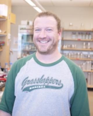 Seth Maleri in lab
